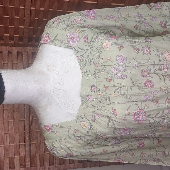 Lauren Conrad Spring Blouse Rayon Medium - Picture 3 of 11